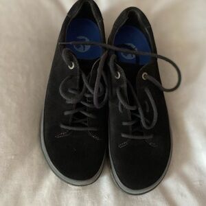 Birkenstock women’s Honnef Low black suede leather shoes